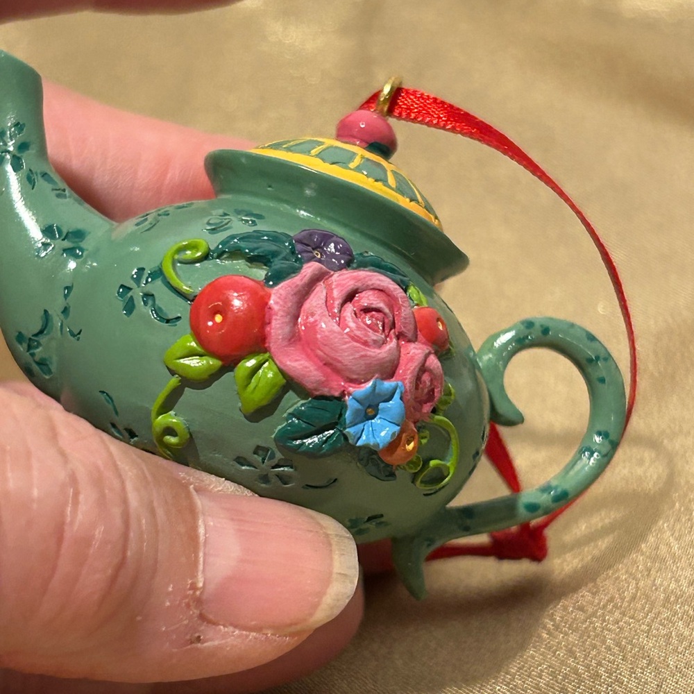 Mary Engelbreit Green Floral Teapot Ornament “1997” - Picture 6 of 6